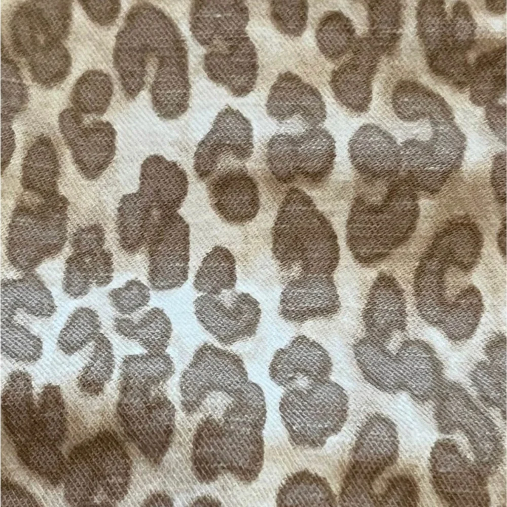 Anthropologie the wanderer leopard utility pants. Ladies size 28/6. - Picture 4 of 6